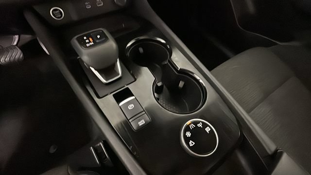 Used 2021 Nissan Rogue SV AWD/4WD image 21