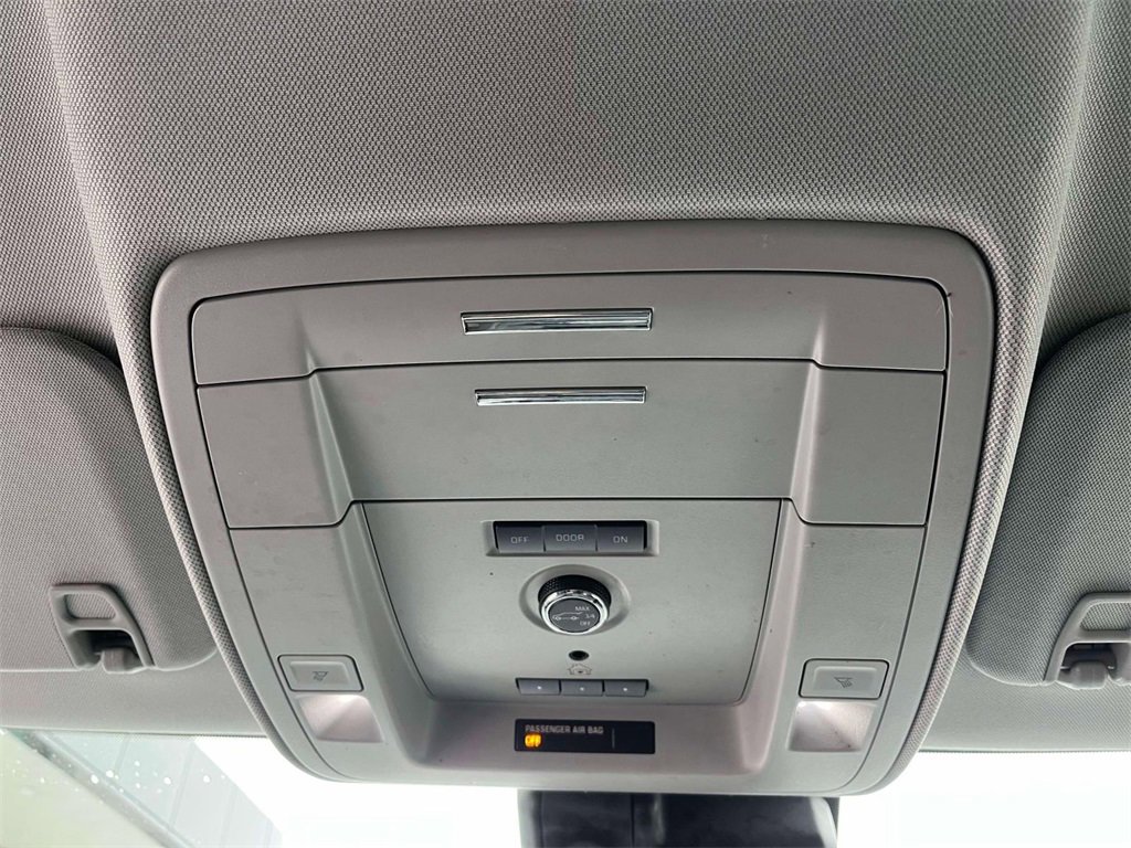 Used 2018 GMC Yukon SLT w/ HD Trailering Package image 37