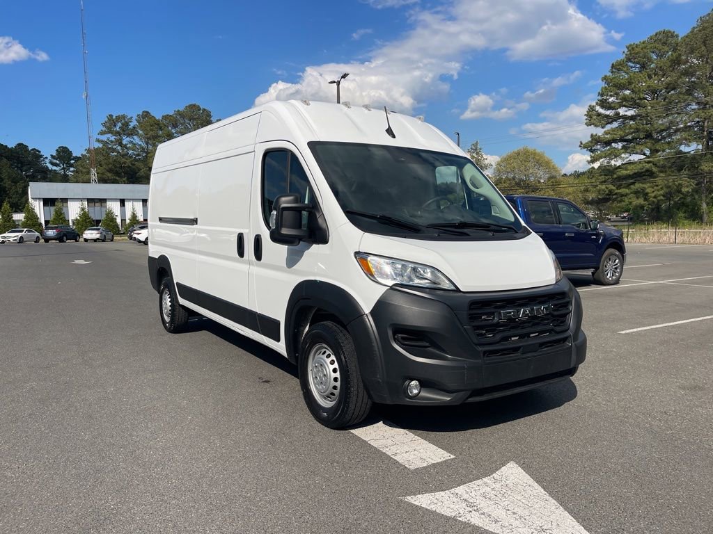 Used 2025 RAM ProMaster 2500 w/ Convenience Group image 4