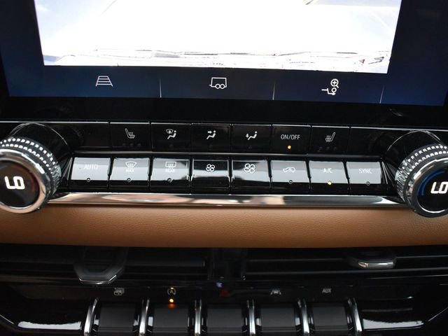 Used 2025 GMC Canyon AT4 image 18