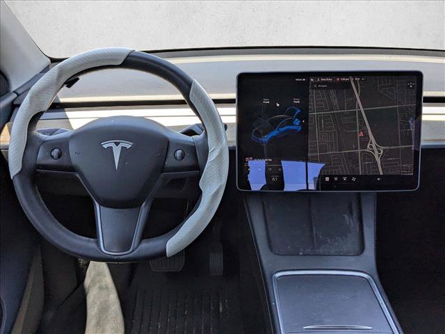 Used 2021 Tesla Model Y Long Range image 18