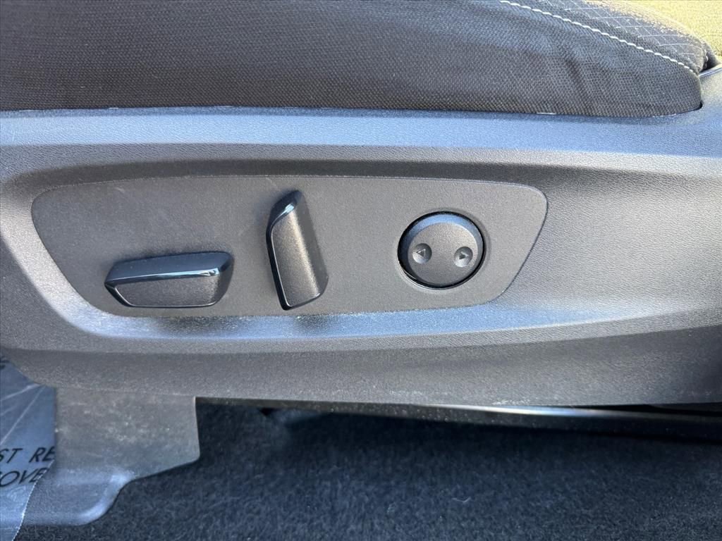 Certified 2024 Nissan Pathfinder SV image 15