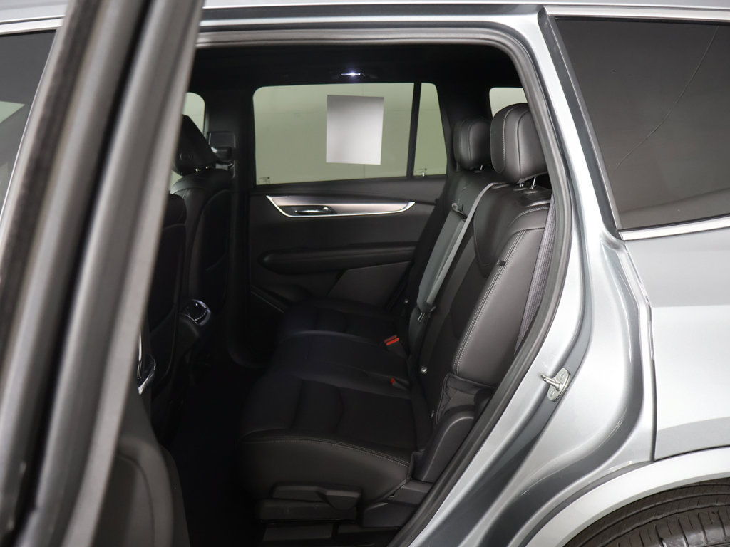 Used 2024 Cadillac XT6 Luxury w/ LPO, Floor Liner Package AWD/4WD image 32