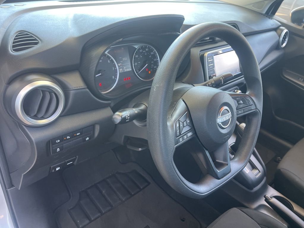 Used 2024 Nissan Versa S w/ Trunk Package image 9