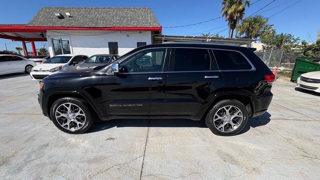 Used 2019 Jeep Grand Cherokee Overland RWD image 18