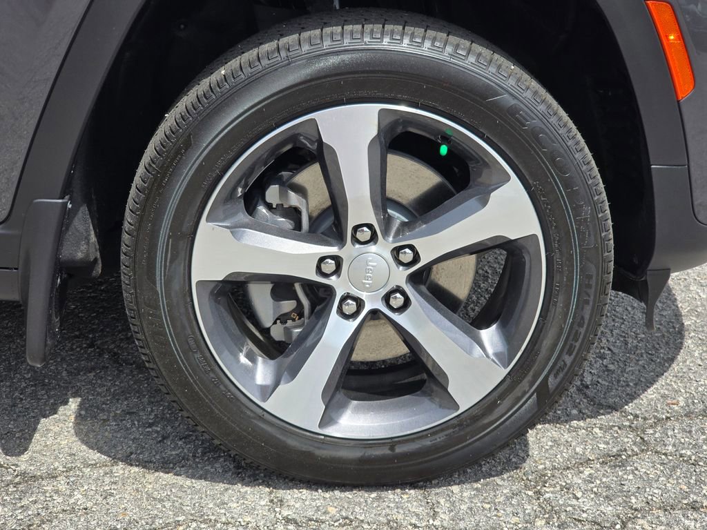 New 2026 Jeep Grand Cherokee L Limited AWD/4WD image 13