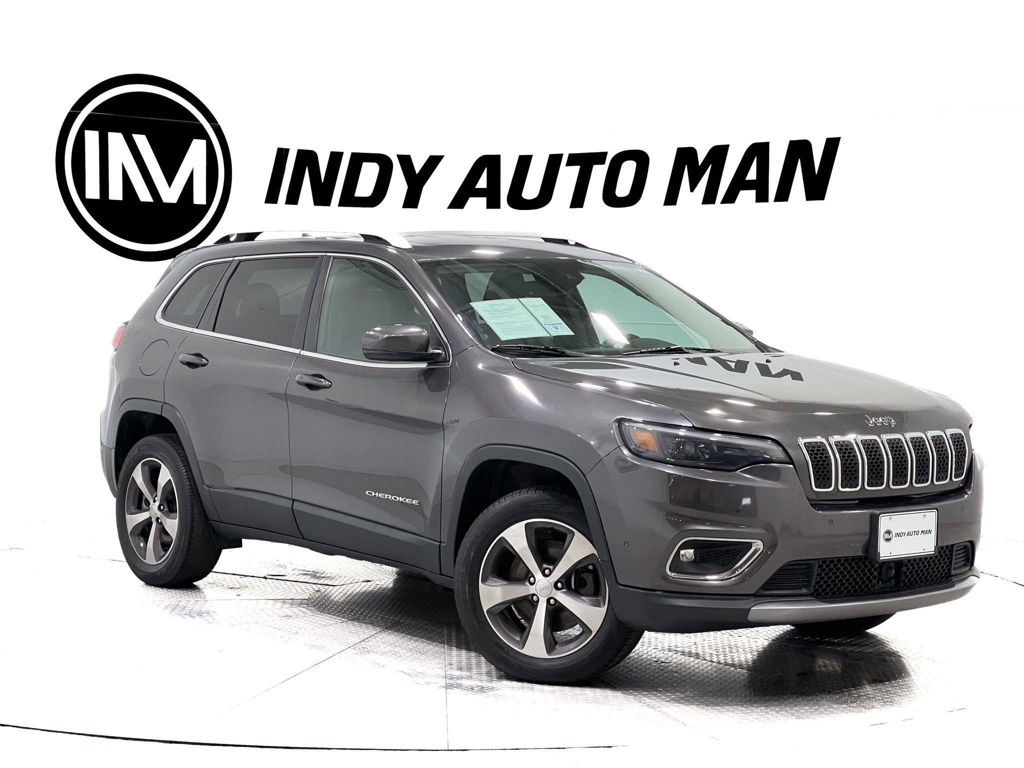 Used 2021 Jeep Cherokee Limited image 2