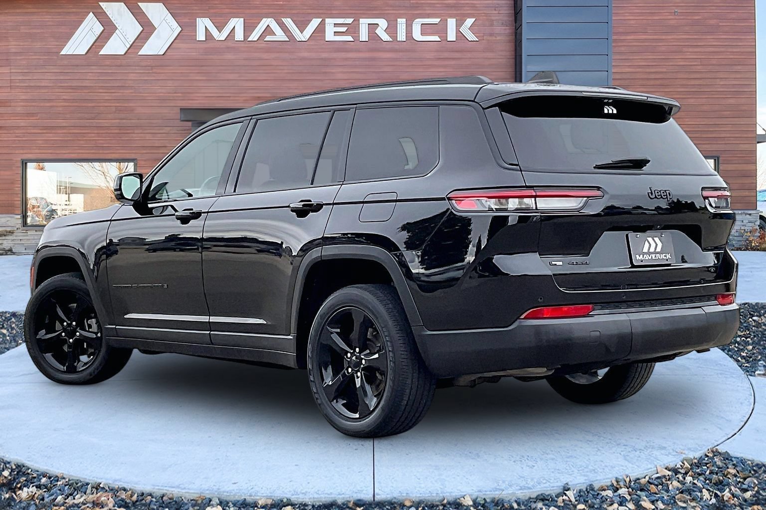 Used 2021 Jeep Grand Cherokee L Laredo AWD/4WD image 4