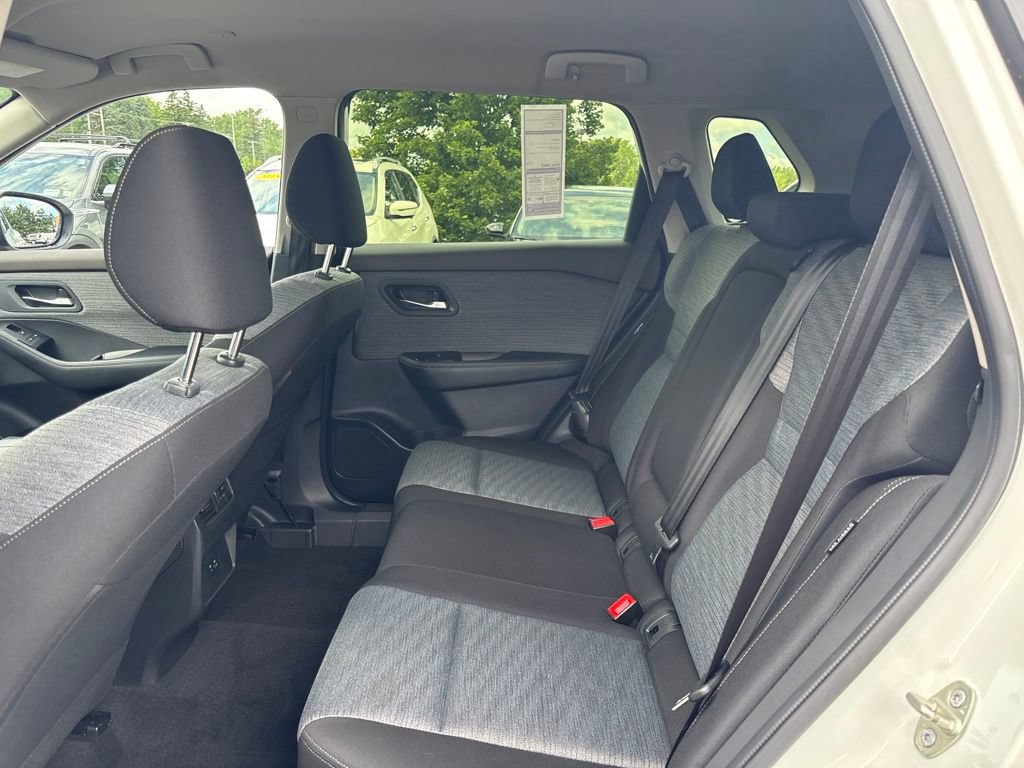 Certified 2023 Nissan Rogue SV AWD/4WD image 13