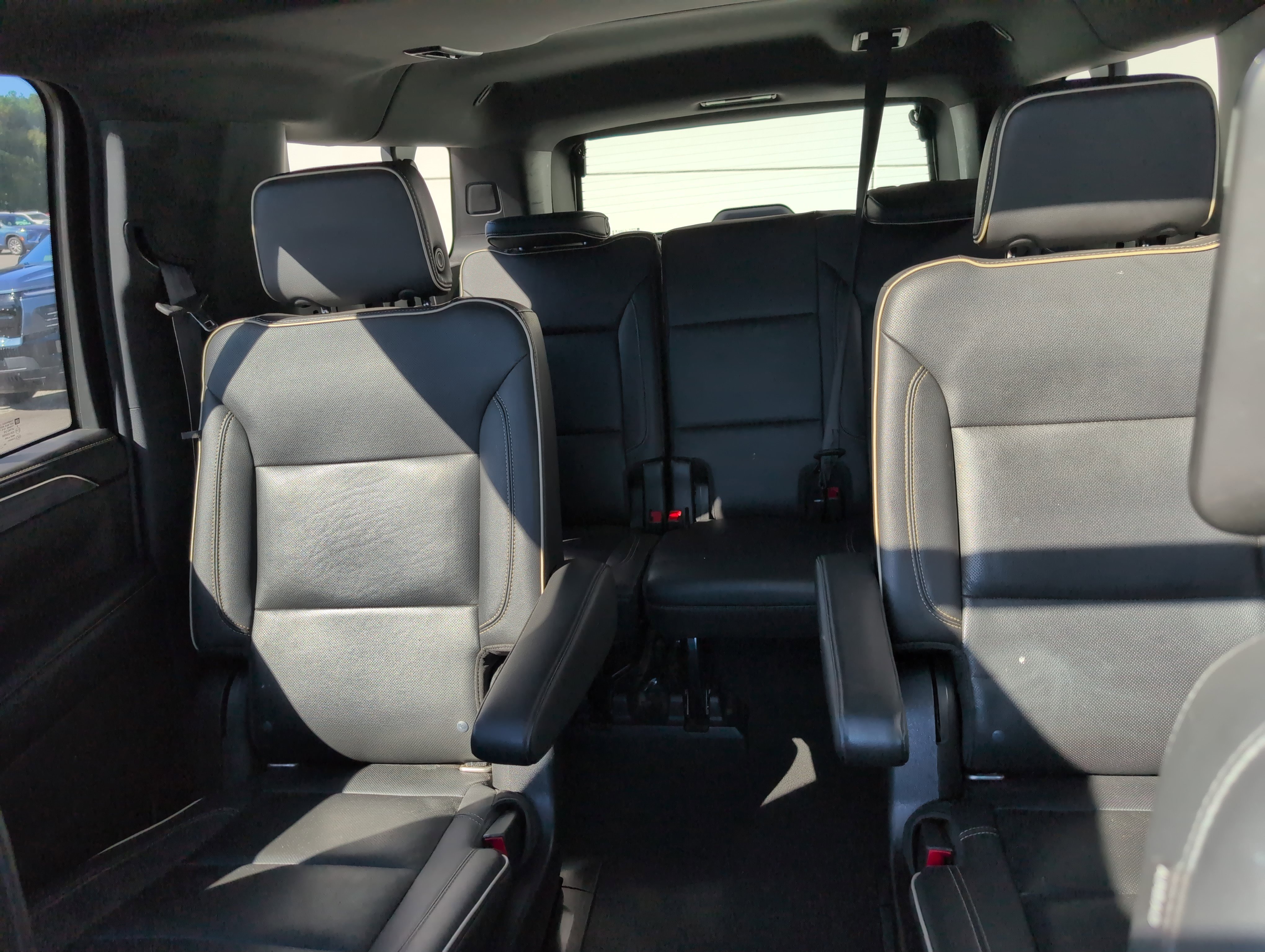 Used 2021 GMC Yukon XL SLT w/ SLT Luxury Plus Package image 35