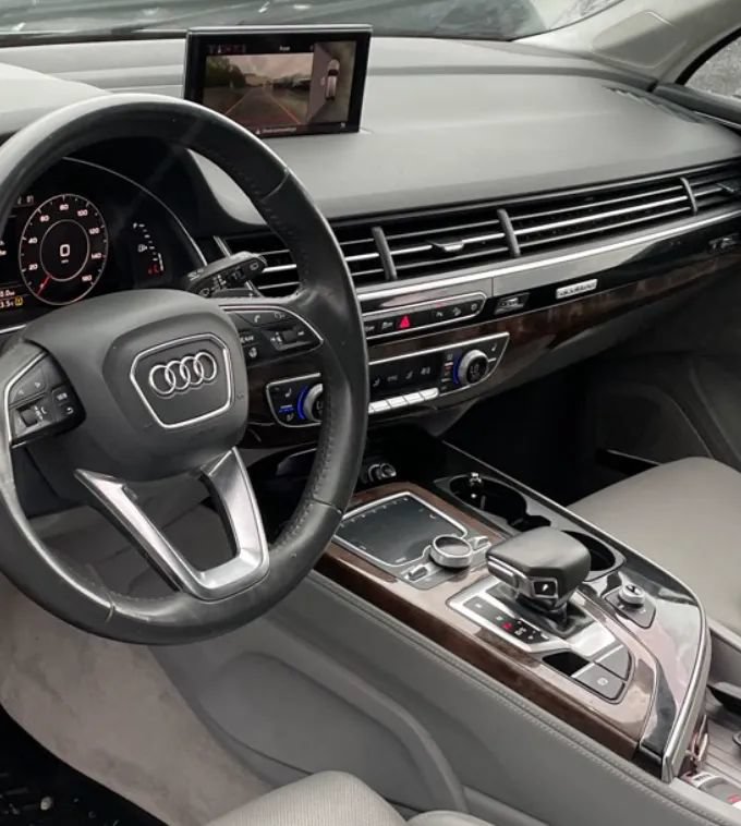 Used 2018 Audi Q7 3.0T Prestige w/ Prestige Package AWD/4WD image 10