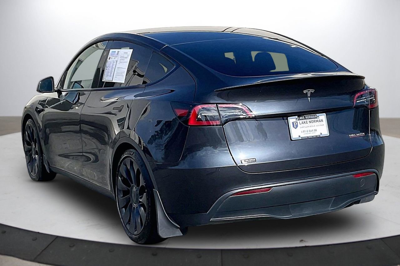 Used 2024 Tesla Model Y Performance image 7