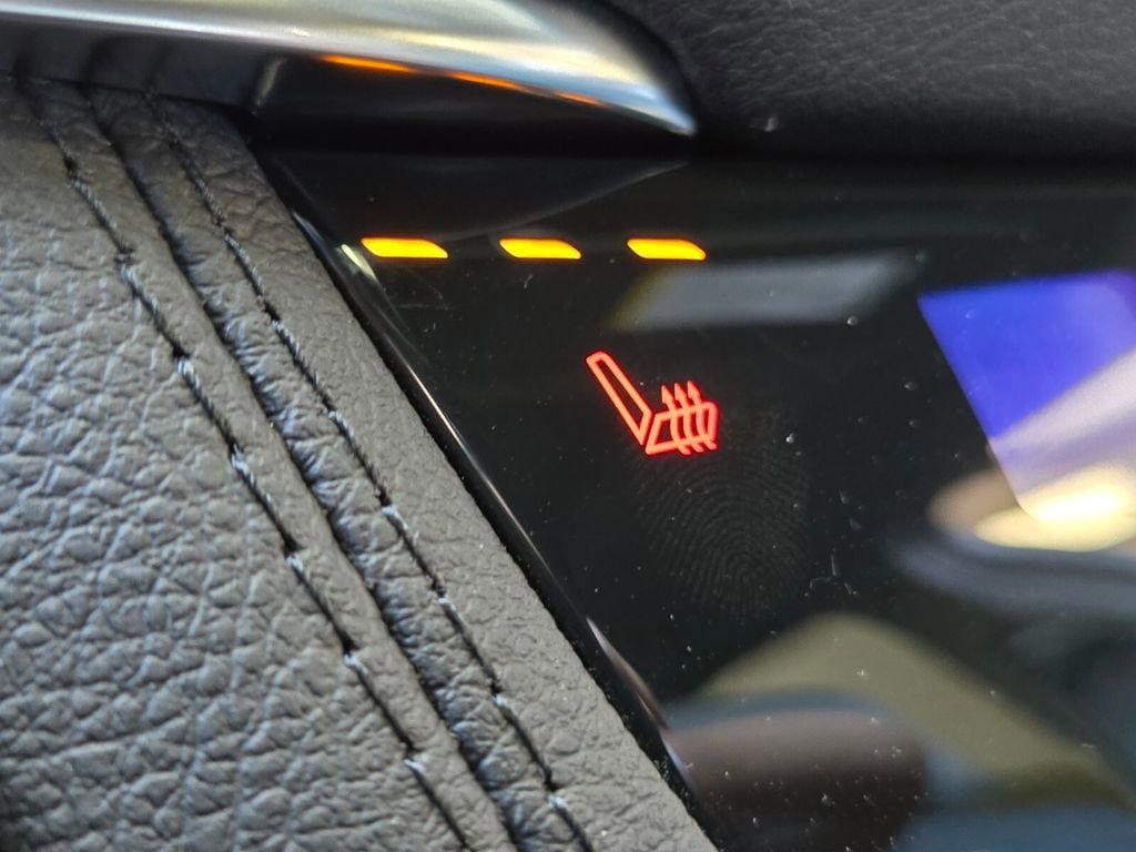 New 2025 Cadillac XT6 Luxury image 42