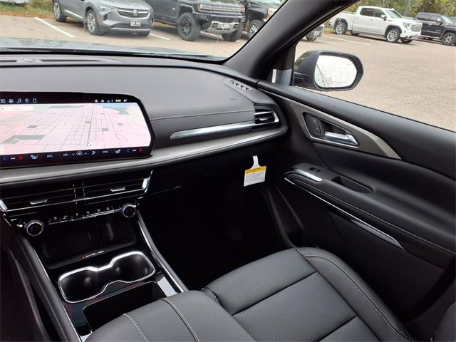 New 2026 Chevrolet Traverse LT w/ Driver Confidence Package image 15