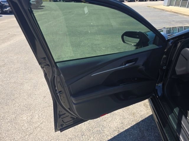 Used 2025 Toyota Camry SE w/ Multimedia Upgrade Package FWD image 10