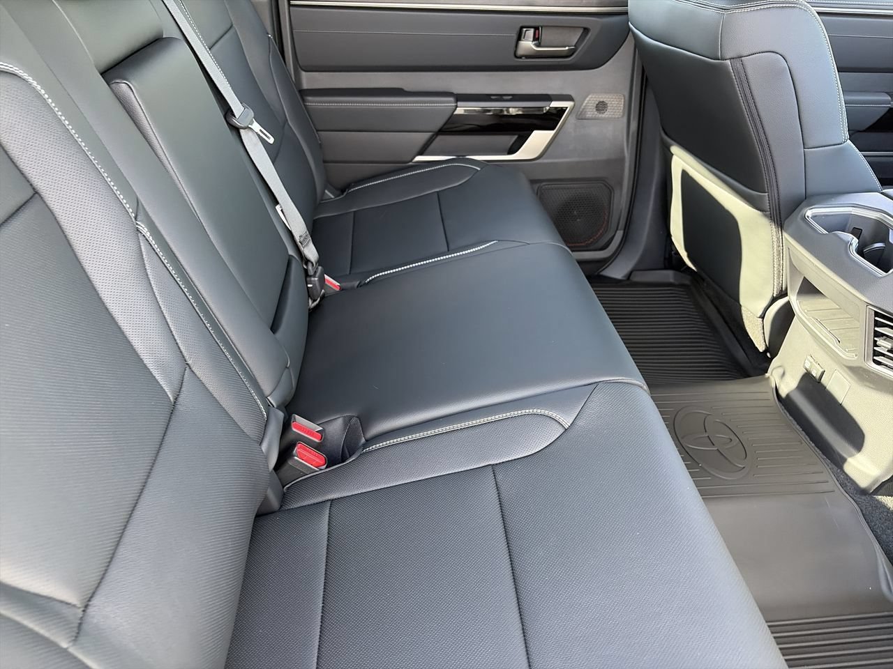 New 2026 Toyota Tundra Limited AWD/4WD image 21