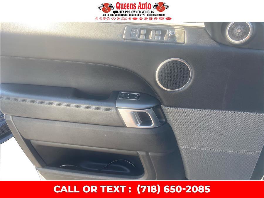 Used 2017 Land Rover Range Rover Sport SE image 24