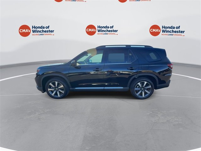 New 2025 Honda Pilot Touring image 6