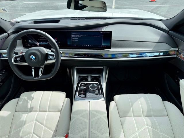Used 2025 BMW 740i w/ Premium Package image 25
