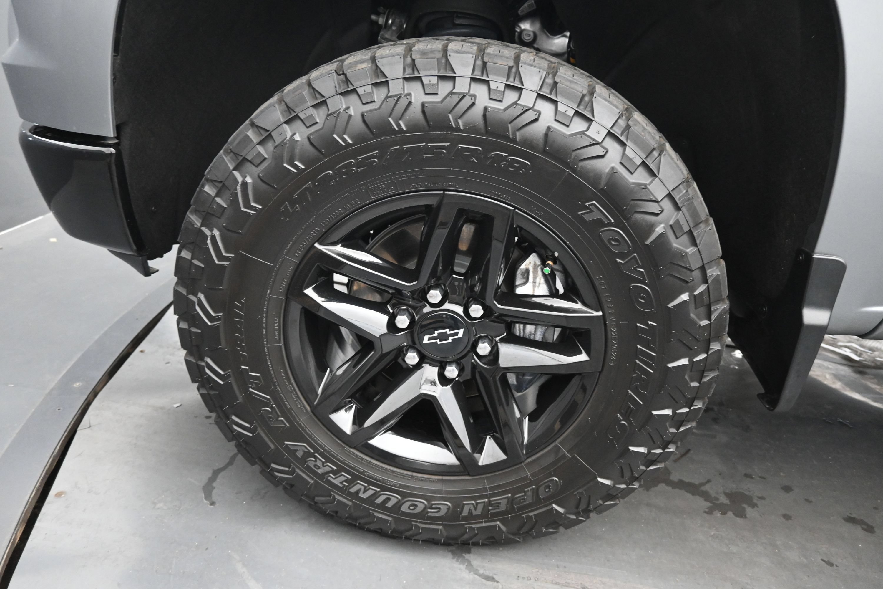 Used 2026 Chevrolet Silverado 1500 LT Trail Boss w/ LT Trail Boss Premium Package AWD/4WD image 13