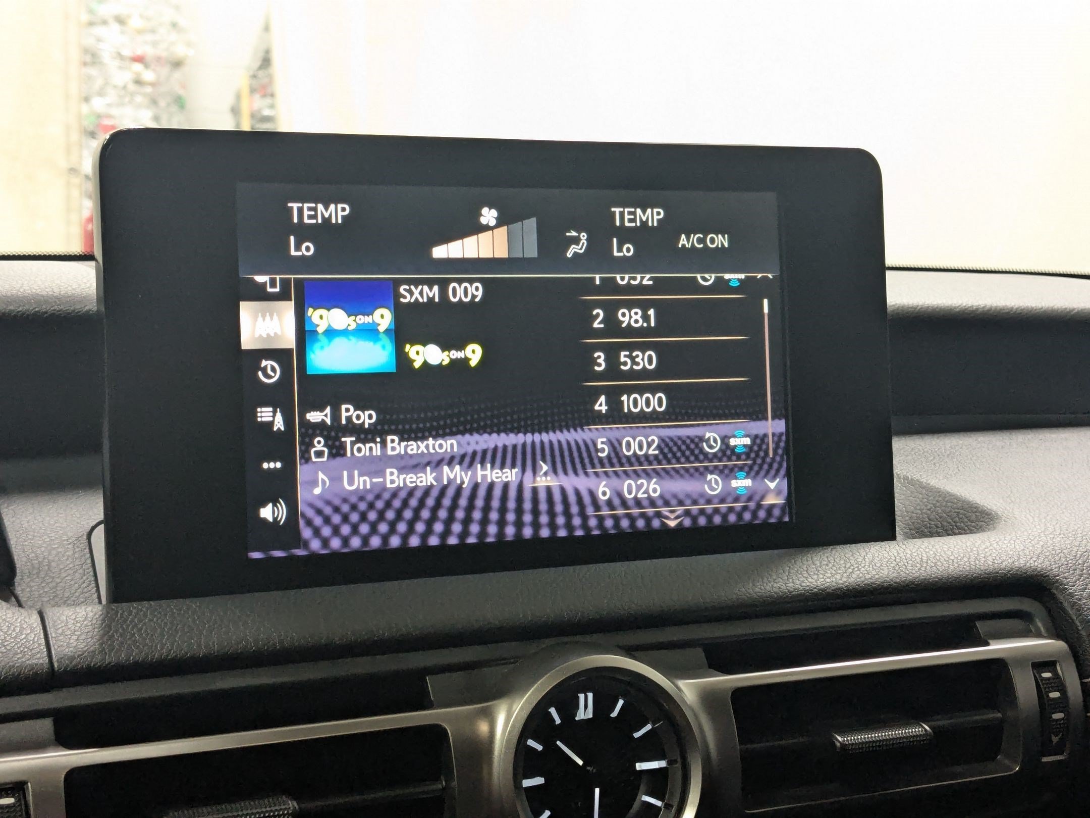 Used 2022 Lexus IS 300 AWD image 18