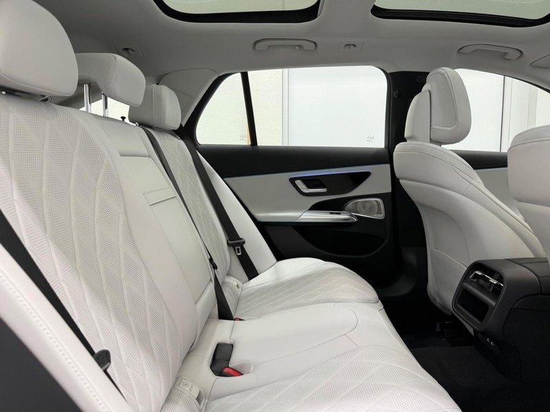 New 2026 Mercedes-Benz E 450 4MATIC All-Terrain Wagon image 4