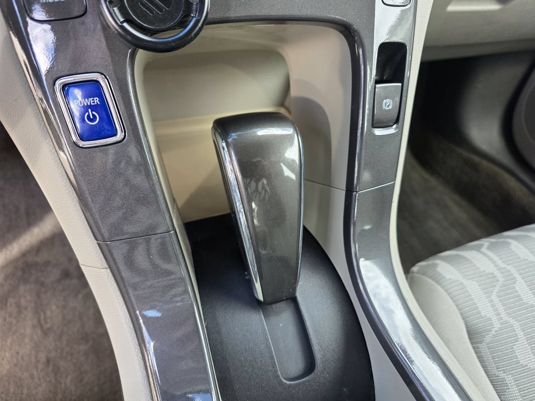 Used 2014 Chevrolet Volt w/ Enhanced Safety Package 1 FWD image 23