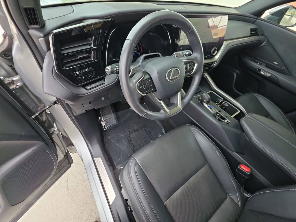 Used 2024 Lexus TX 350 FWD w/ Captains Chair Package image 10