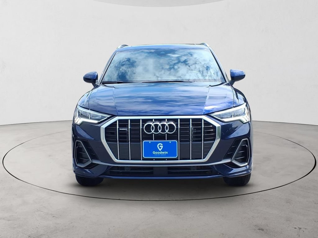 Used 2023 Audi Q3 2.0T Premium Plus AWD/4WD image 2