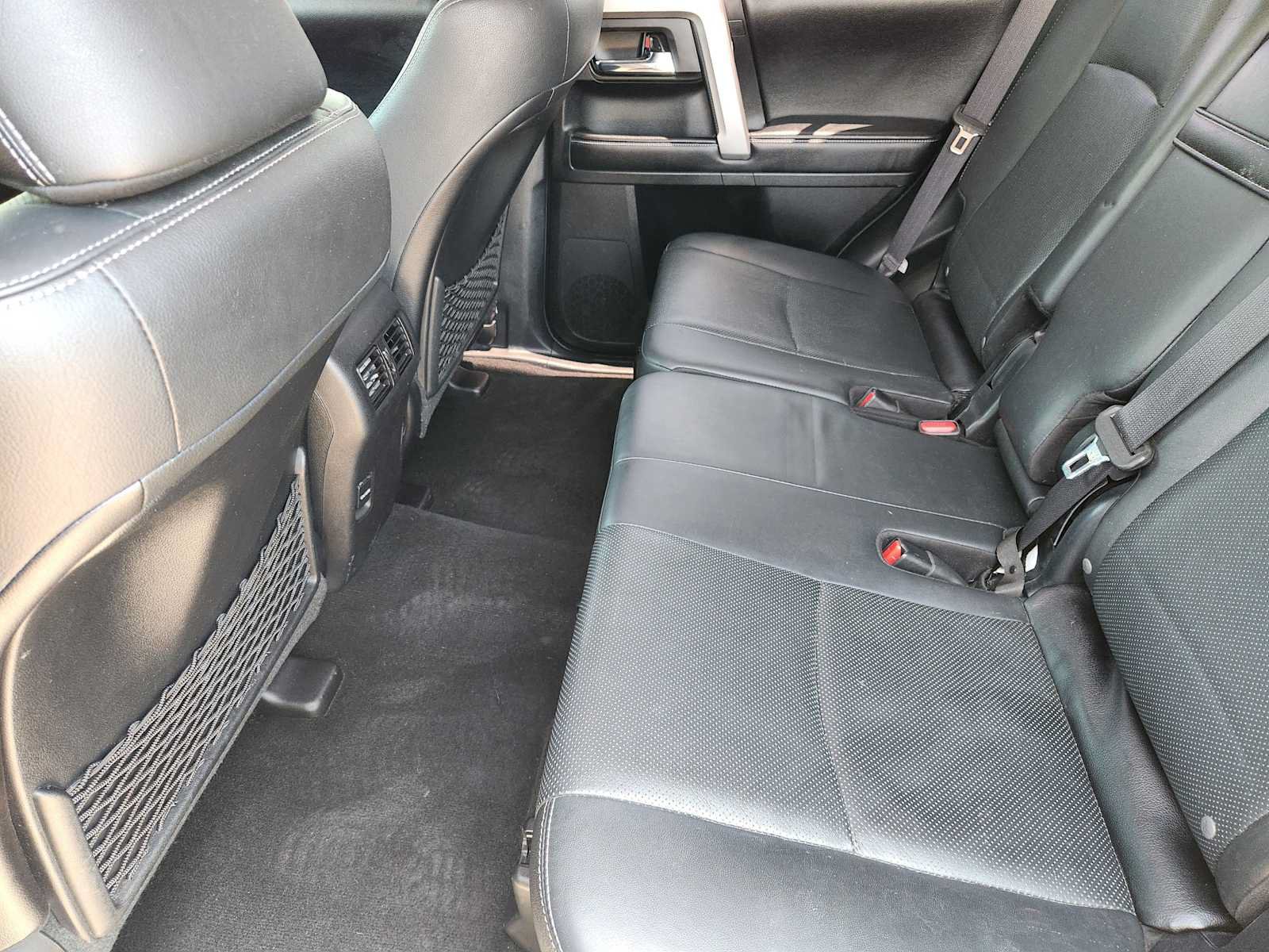Used 2015 Toyota 4Runner Limited AWD/4WD image 30