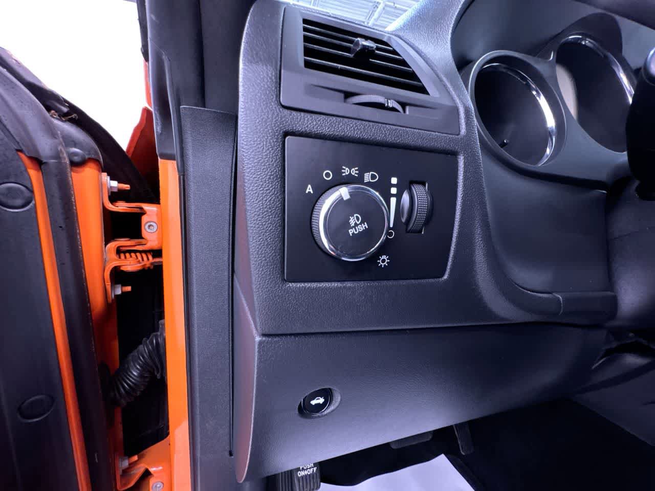 Used 2014 Dodge Challenger SXT Plus RWD image 16