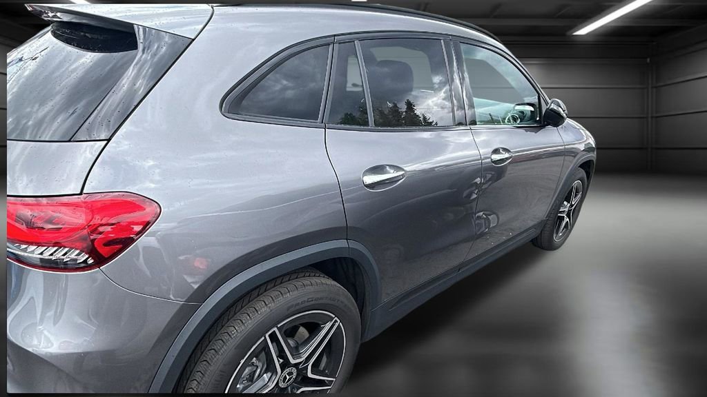 Used 2022 Mercedes-Benz GLA 250 4MATIC image 17