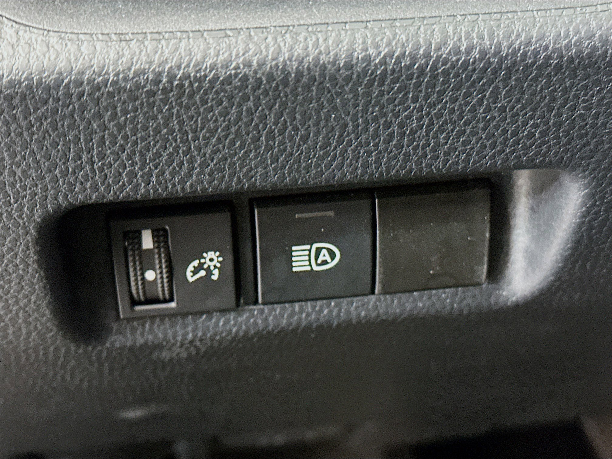 Used 2024 Toyota RAV4 LE image 16