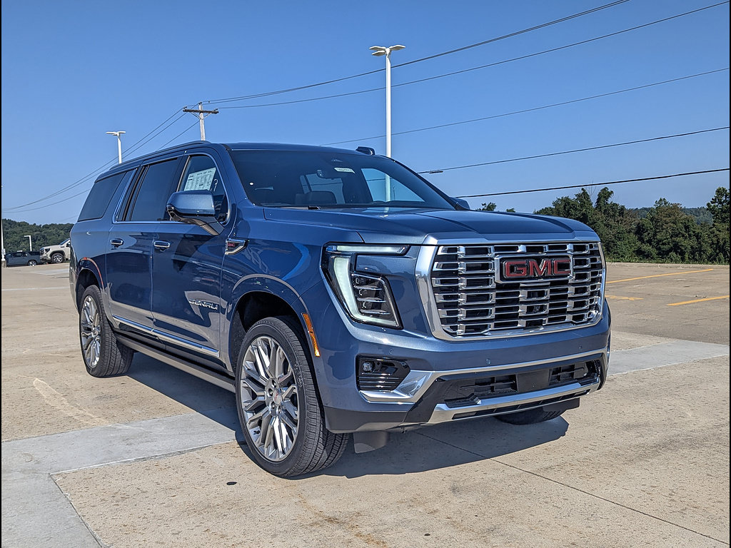 New 2026 GMC Yukon XL Denali w/ Denali Reserve Package AWD/4WD image 5