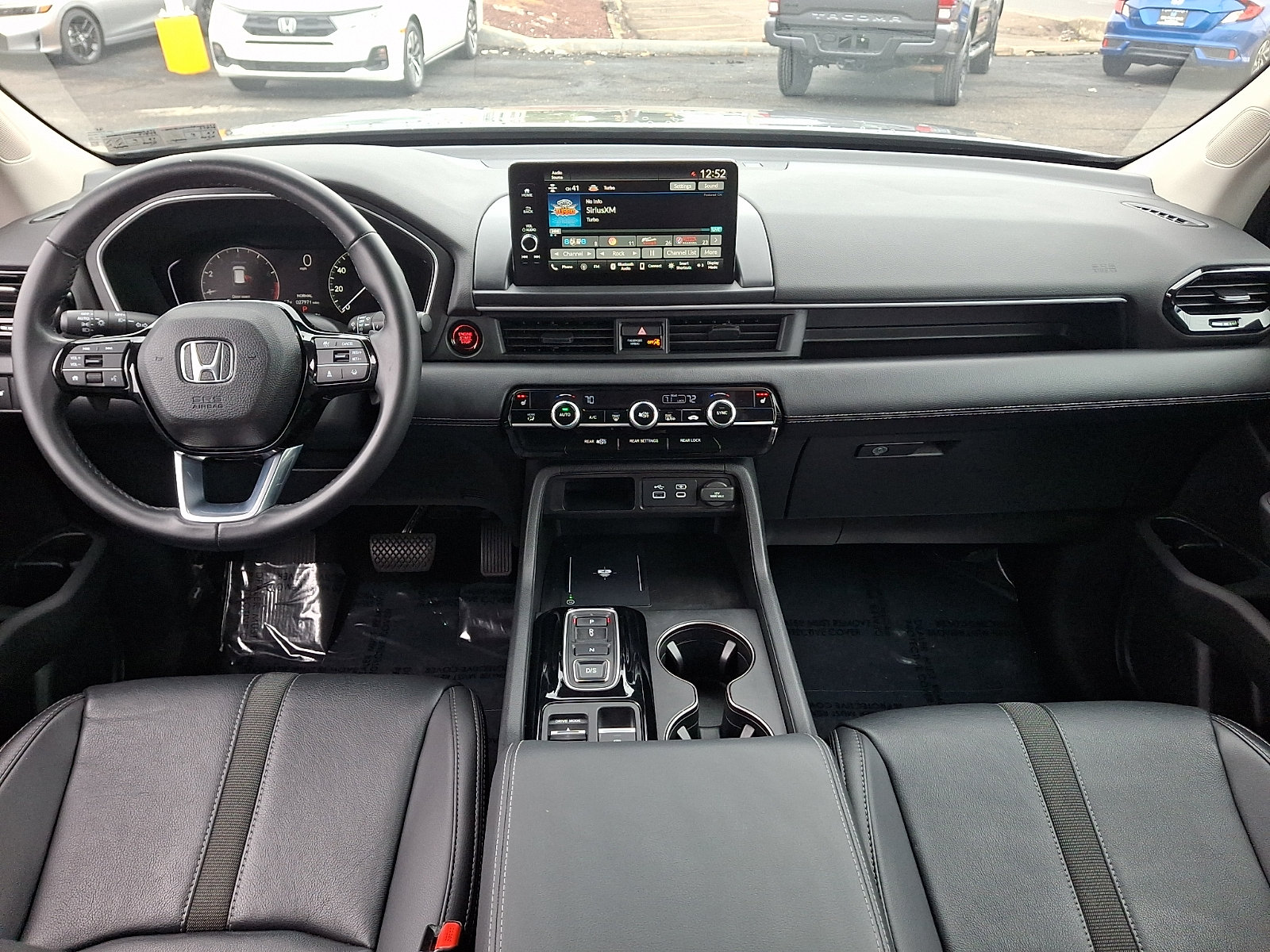 Used 2023 Honda Pilot EX-L image 11