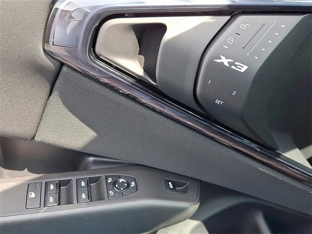 Certified 2025 BMW X3 xDrive30i w/ Premium Package image 7