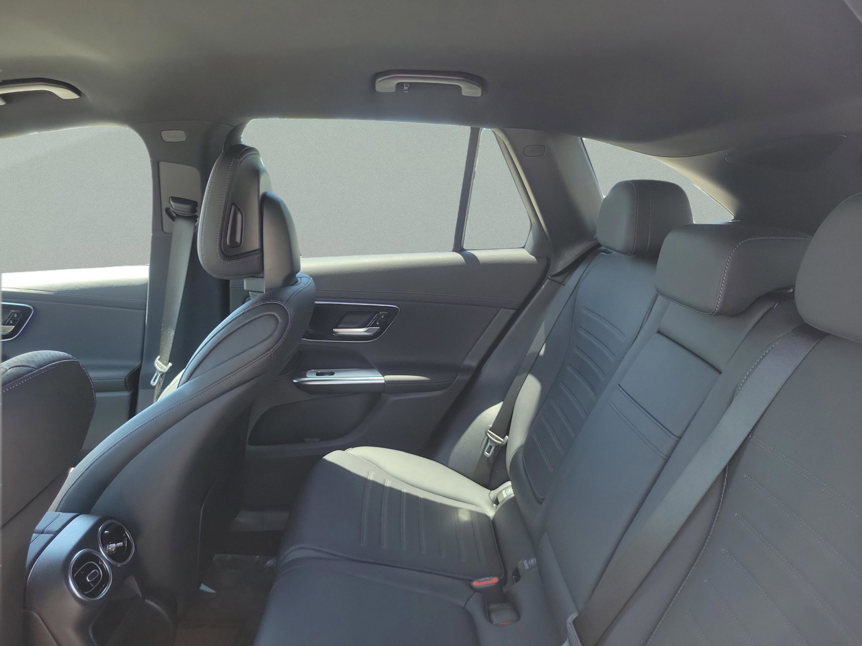 Certified 2026 Mercedes-Benz GLC 300 image 6