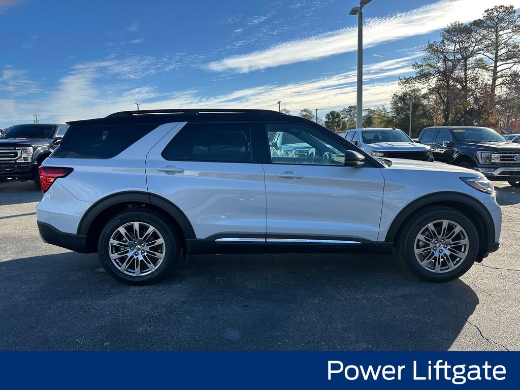 New 2025 Ford Explorer Platinum image 8