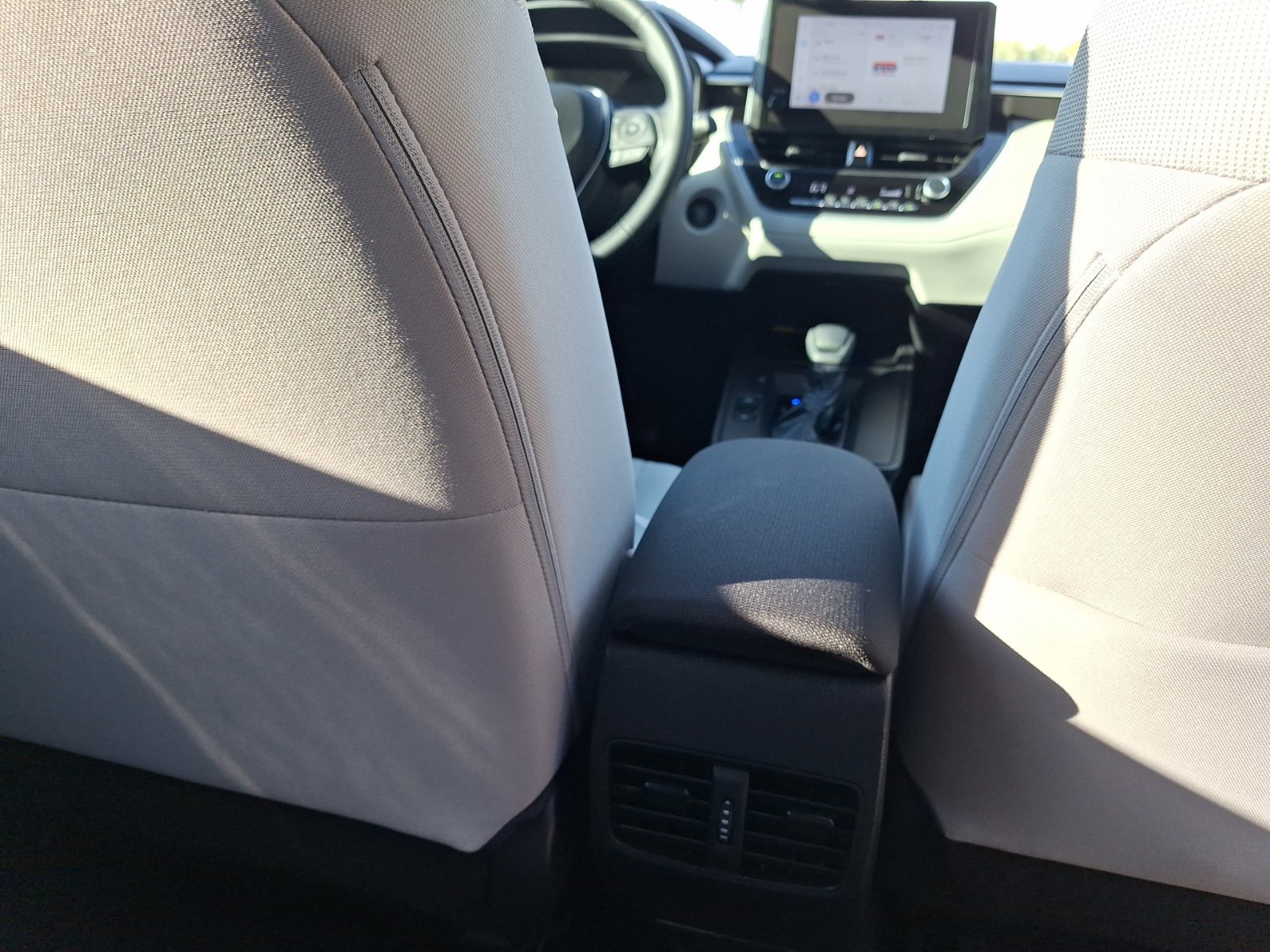 Used 2026 Toyota Corolla Cross LE w/ Moonroof Package FWD image 32