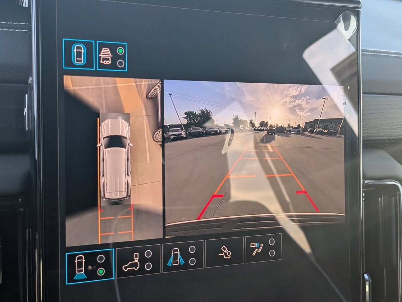 New 2026 GMC Yukon AT4 Ultimate AWD/4WD image 12