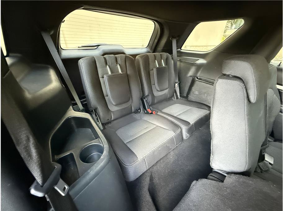 Used 2019 Ford Explorer XLT w/ Equipment Group 201A FWD image 23
