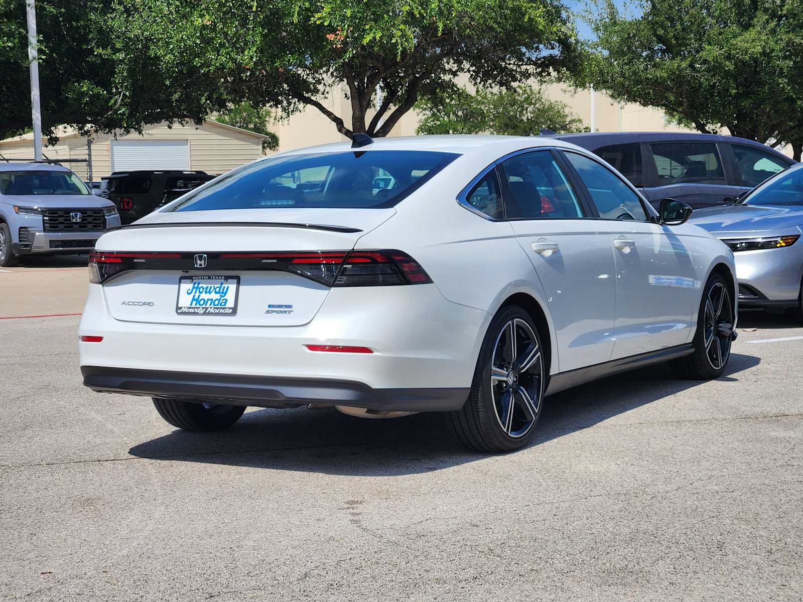 Used 2025 Honda Accord Sport image 6