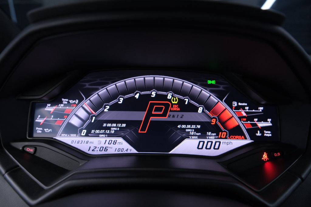 Used 2021 Lamborghini Huracan EVO RWD image 48