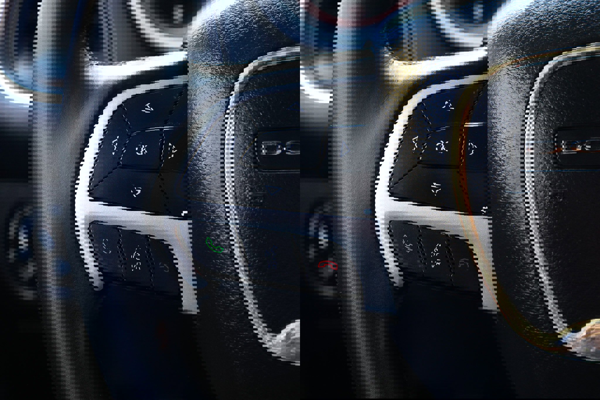 Used 2015 Dodge Challenger R/T Scat Pack w/ Scat Pack Appearance Package image 30