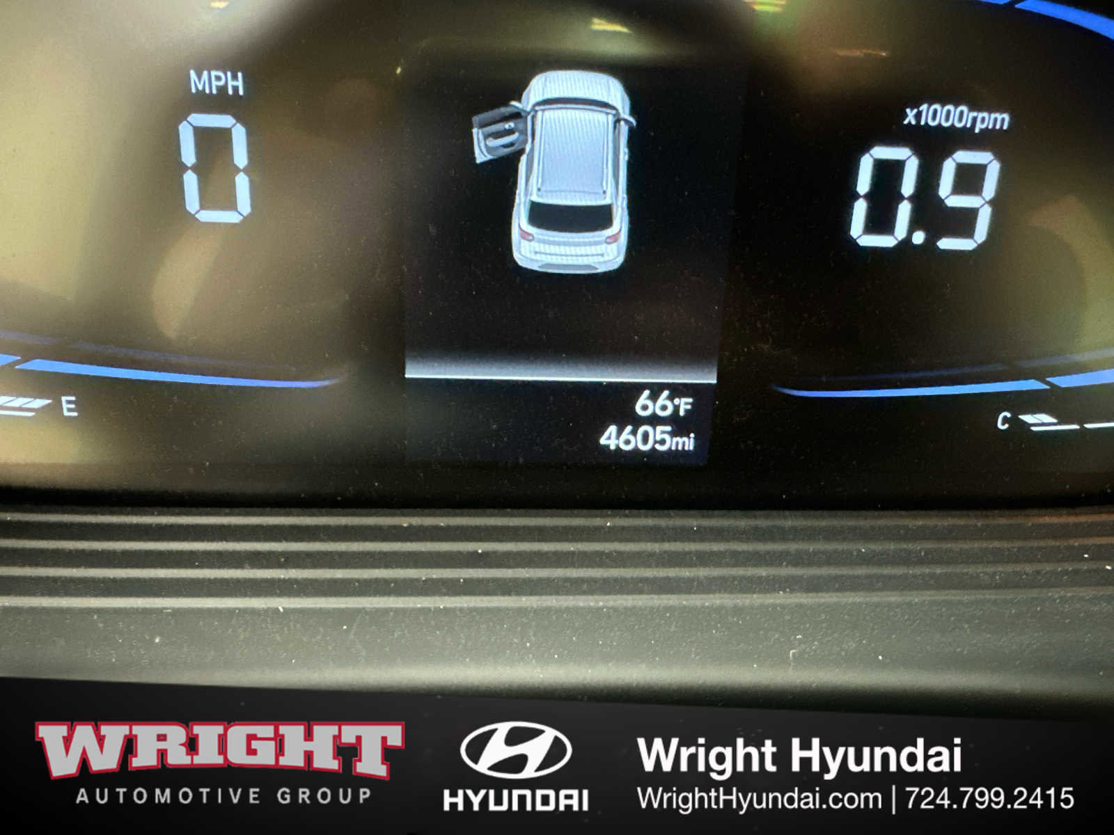 Certified 2025 Hyundai Venue SEL FWD image 24