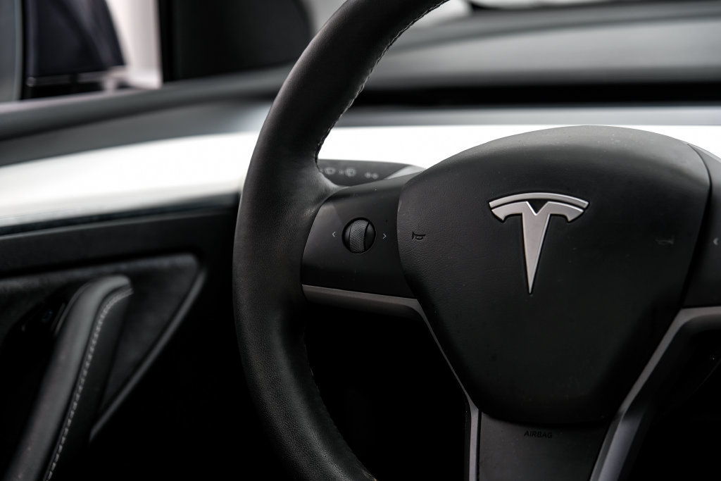 Used 2023 Tesla Model Y Long Range AWD/4WD image 20