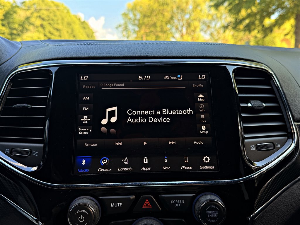 Used 2020 Jeep Grand Cherokee SRT AWD/4WD image 14