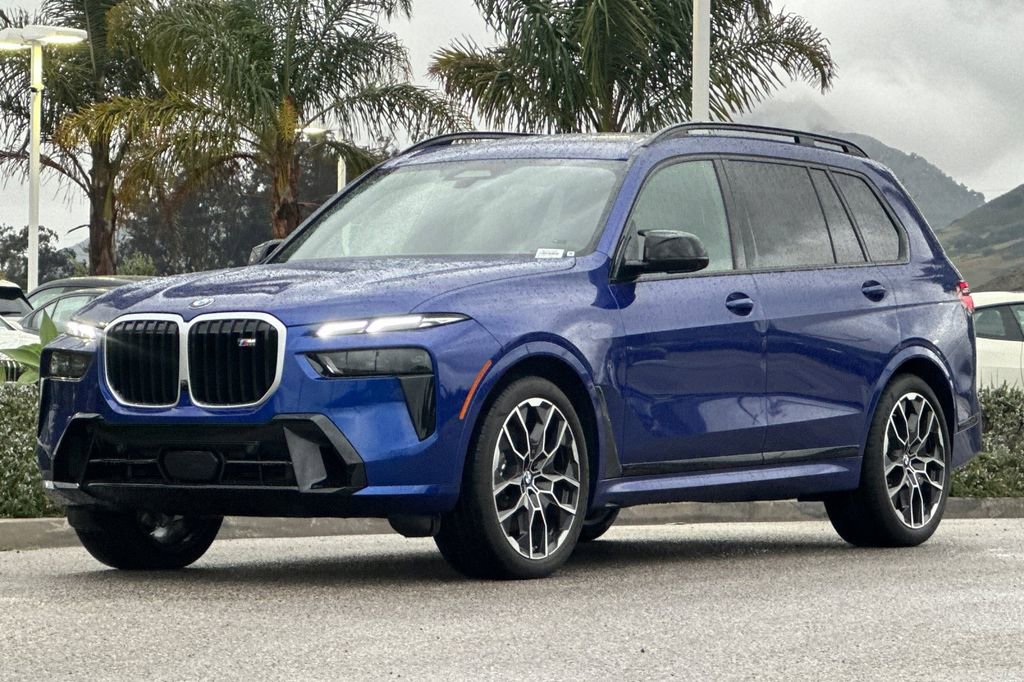 New 2026 BMW X7 M60i image 7