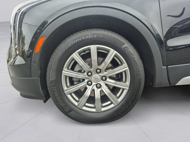 Used 2023 Cadillac XT4 Premium Luxury w/ Technology Package AWD/4WD image 9