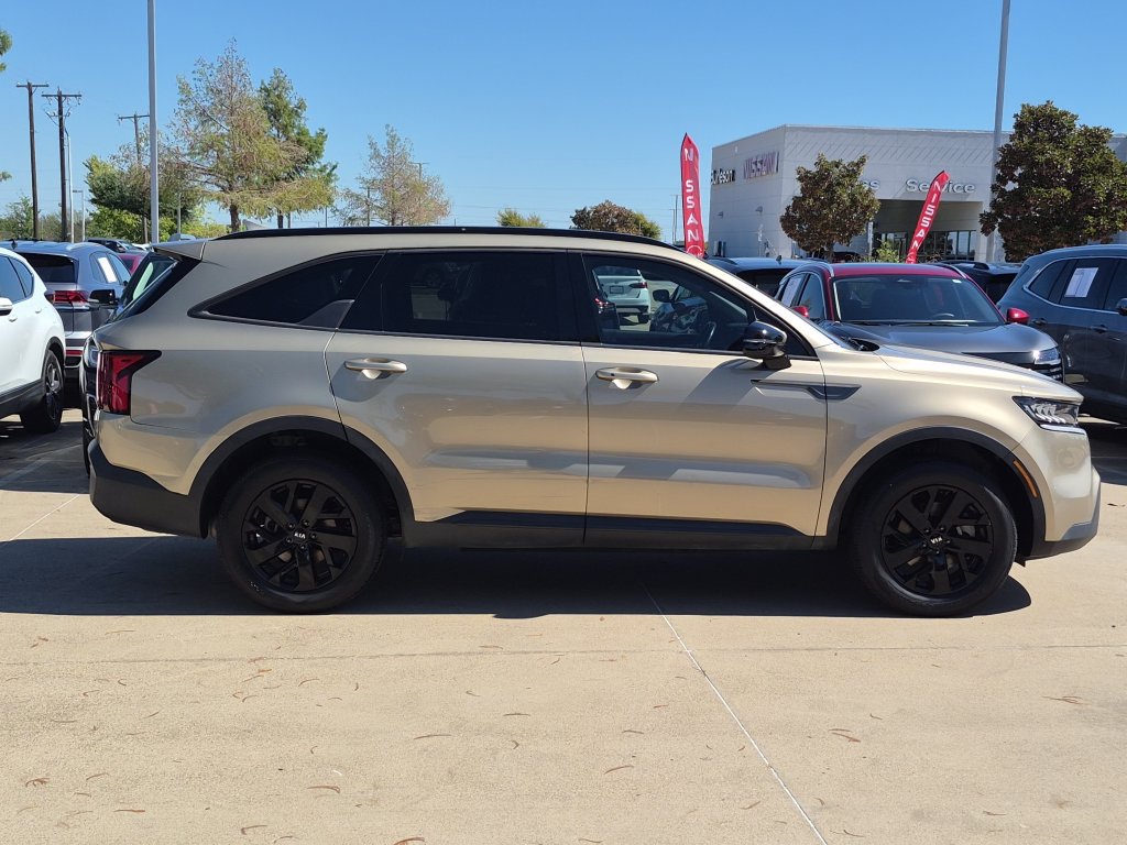Used 2021 Kia Sorento S AWD/4WD image 4